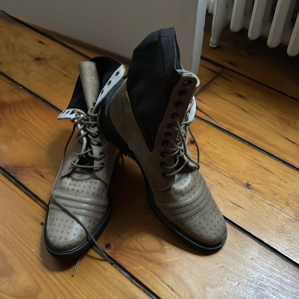 Free People tan brown ankle boots sz 8